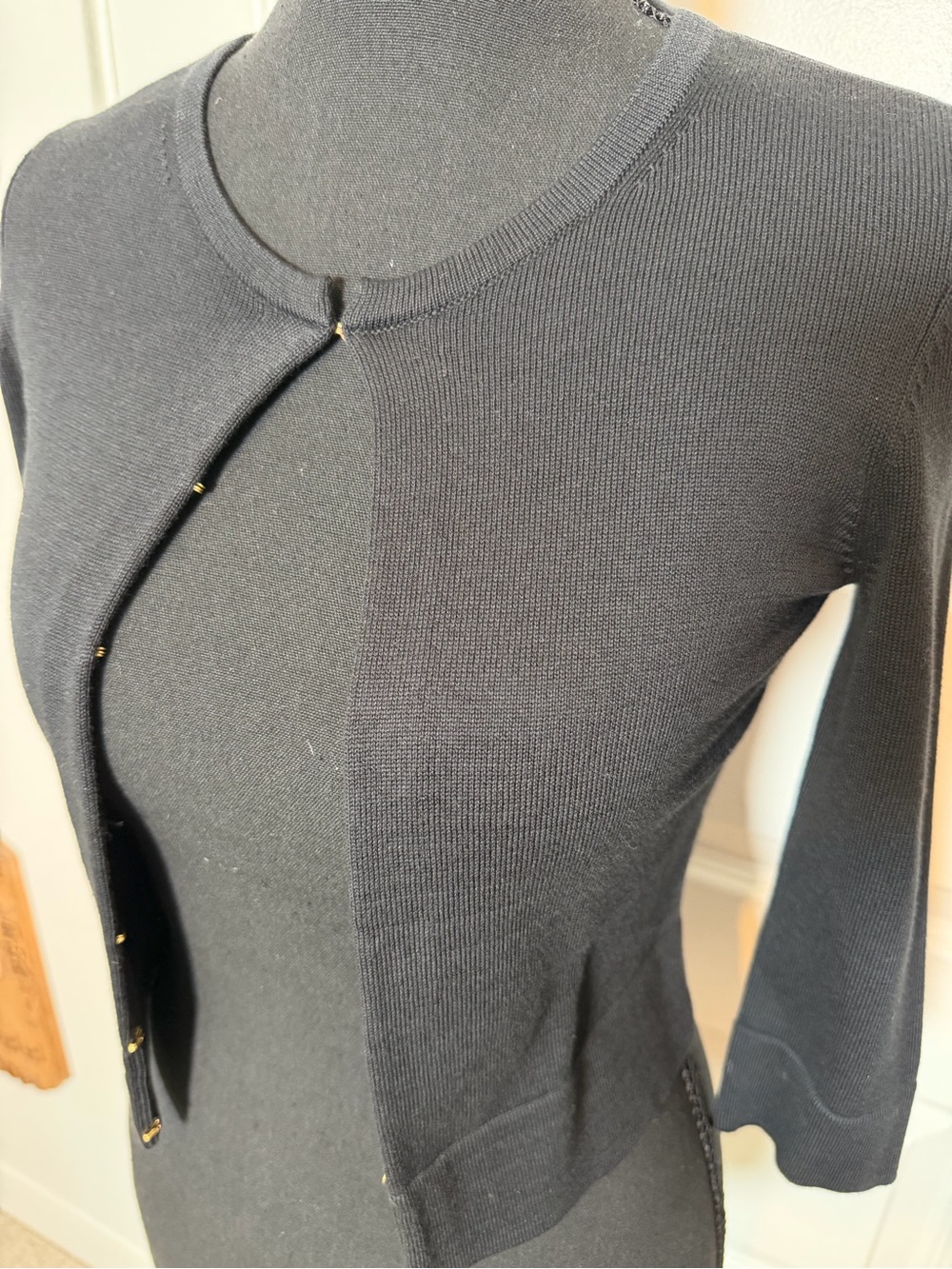 Lilly Pulitzer Annie Sweater Black Cropped Cardigan Gold Hook Eye XS NWT